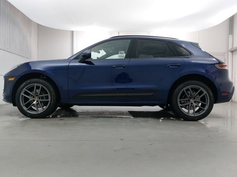 New 2026 Porsche Macan image 2