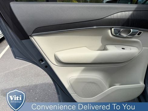 Used 2020 Volvo XC90 T5 Momentum image 20