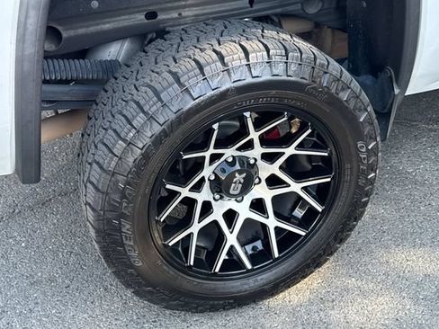 Used 2018 GMC Sierra 1500 SLT AWD/4WD image 4