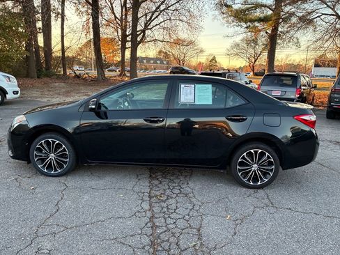 Used 2016 Toyota Corolla L image 2