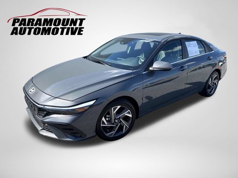 Certified 2026 Hyundai Elantra Limited FWD image 1
