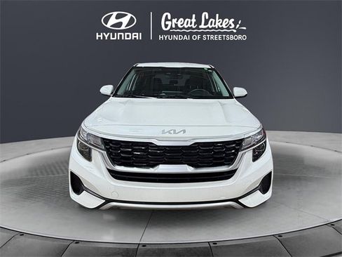 Used 2023 Kia Seltos LX image 8