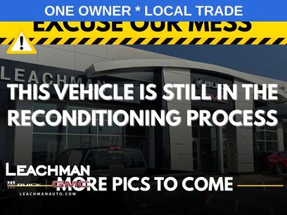 Used 2022 GMC Yukon SLT w/ SLT Premium Package