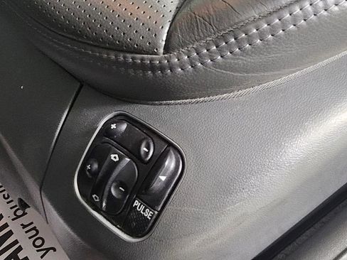 Used 2005 Mercedes-Benz SL 55 AMG image 20