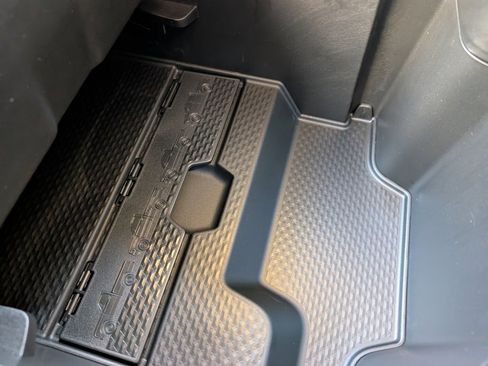 New 2026 RAM 1500 4x4 Crew Cab image 33