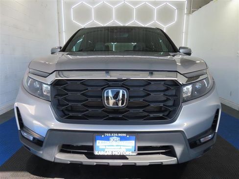 Used 2023 Honda Passport EX-L image 4