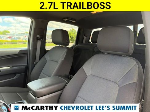 Certified 2023 Chevrolet Colorado Trail Boss w/ Technology Package AWD/4WD image 37