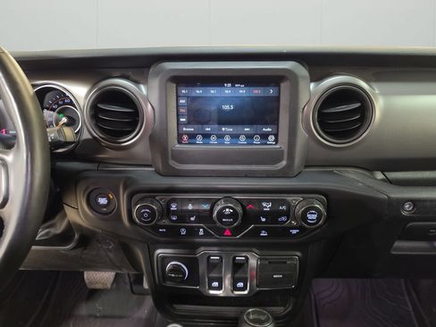 Used 2023 Jeep Wrangler Sport AWD/4WD image 20