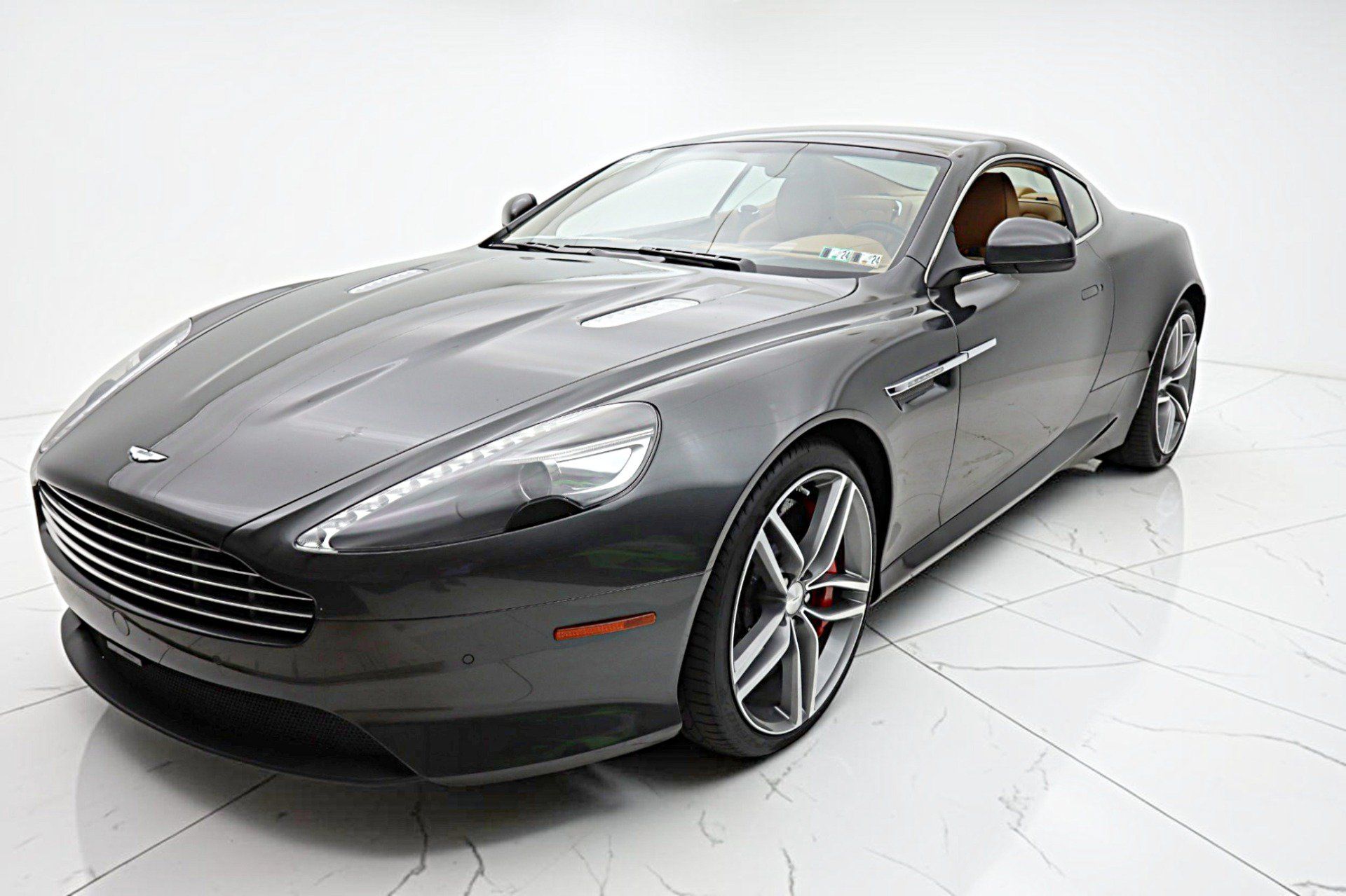 Used 2012 Aston Martin Virage Coupe RWD image 4