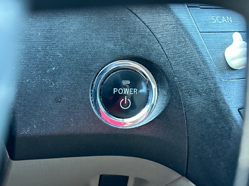 Used 2011 Toyota Prius Two FWD image 18