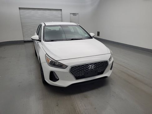 Used 2019 Hyundai Elantra GT FWD image 14