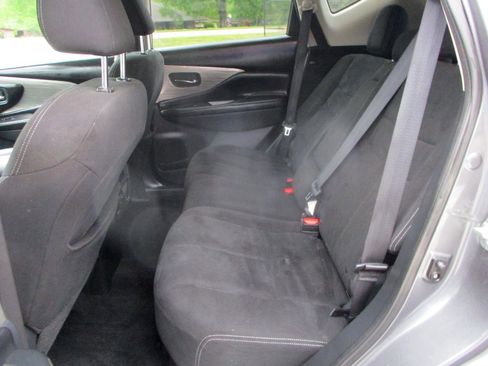 Used 2018 Nissan Murano SV w/ Premium Package image 11