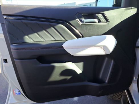 New 2026 GMC Canyon AT4X w/ AT4X AEV Edition image 19