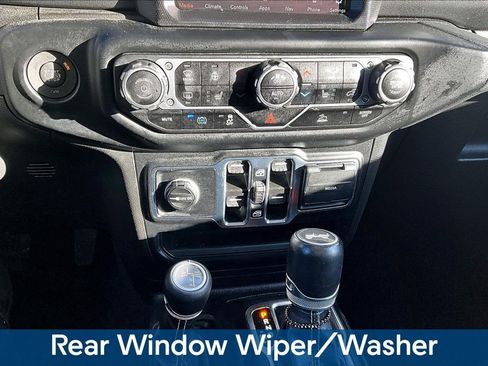 Used 2023 Jeep Wrangler Unlimited Sahara w/ Cold Weather Group image 16