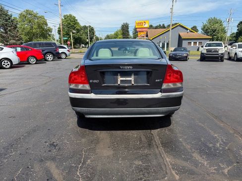 Used 2004 Volvo S60 2.5T FWD image 9