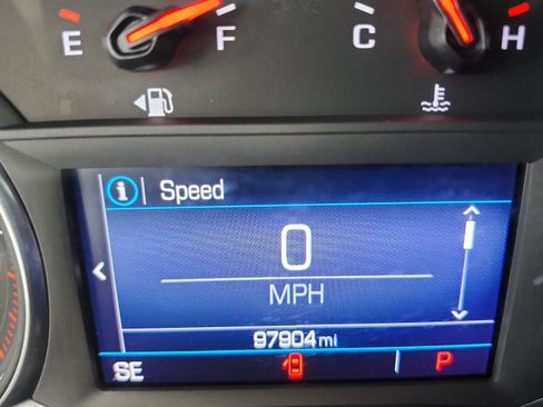 Used 2020 GMC Acadia SLE w/ Driver Convenience Package FWD image 11