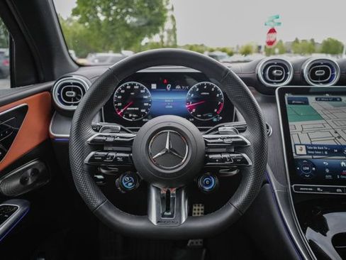 Certified 2024 Mercedes-Benz GLC 43 AMG 4MATIC image 19