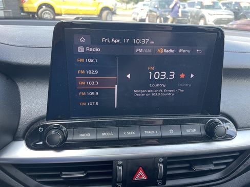 Used 2024 Kia Forte LXS image 8