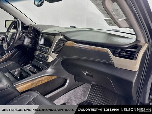 Used 2018 GMC Yukon Denali w/ Denali Ultimate Package AWD/4WD image 33