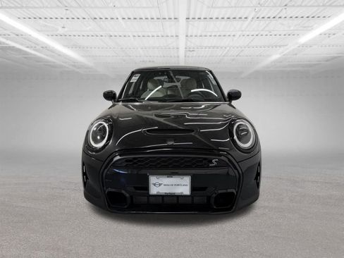 Used 2024 MINI Cooper S w/ Signature Upholstery Package FWD image 8
