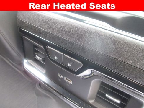 Used 2024 GMC Sierra 1500 AT4 w/ Technology Package AWD/4WD image 28