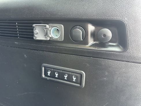 Used 2024 Jeep Wagoneer Series II image 15