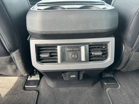 Used 2025 Ford F250 Lariat w/ Lariat Ultimate Package AWD/4WD image 24