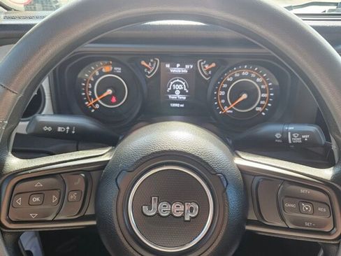 Used 2024 Jeep Wrangler Sport image 21