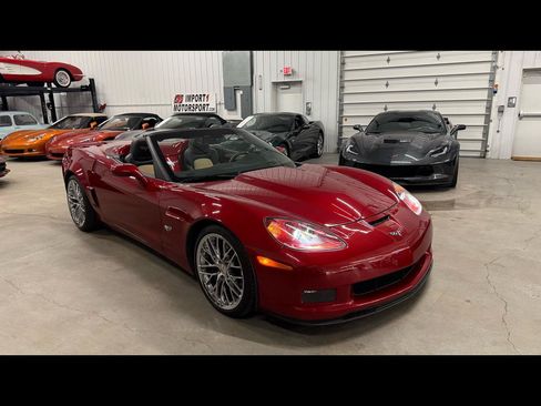 Used 2013 Chevrolet Corvette 427 w/ 1SC Preferred Equipment Group RWD image 1