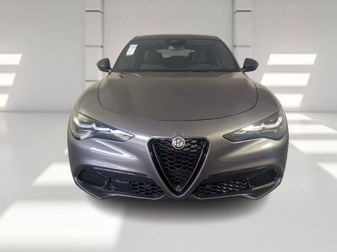 New 2025 Alfa Romeo Stelvio Sprint w/ Convenience Package image 3