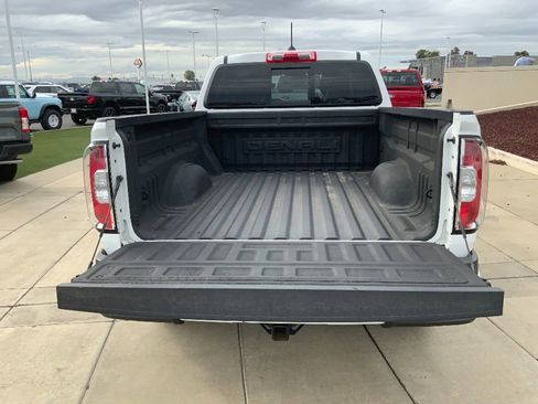 Used 2021 GMC Canyon Denali image 30