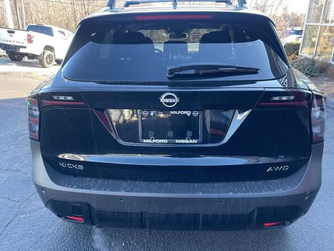 New 2026 Nissan Kicks SV w/ Cold Weather Package image 4