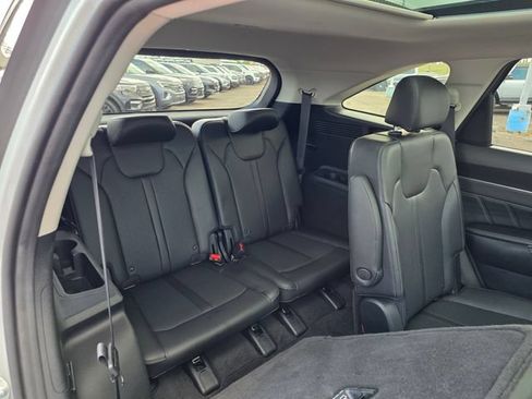 Used 2023 Kia Sorento SX AWD/4WD image 14