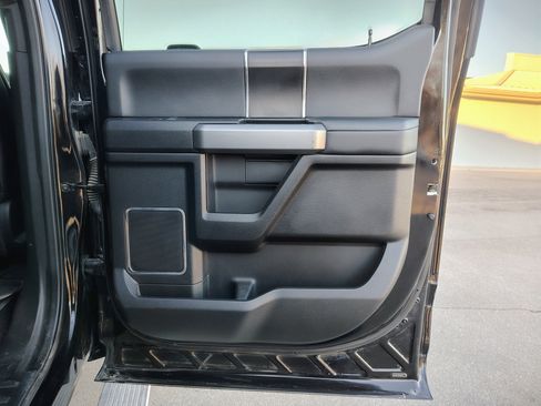 Used 2019 Ford F350 Platinum w/ FX4 Off-Road Package image 16