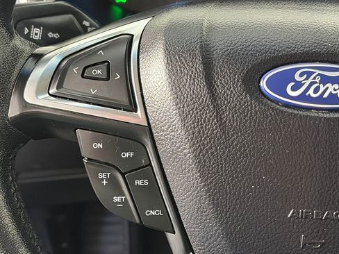 Certified 2024 Ford Edge Titanium AWD/4WD image 17