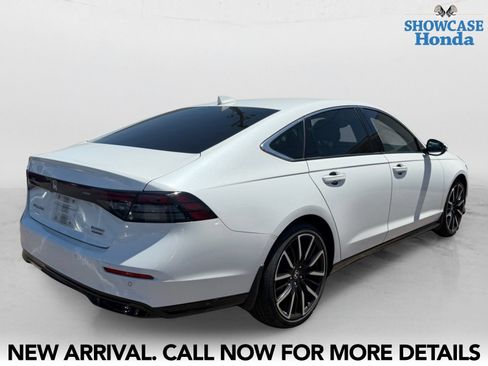 Used 2024 Honda Accord Touring image 5