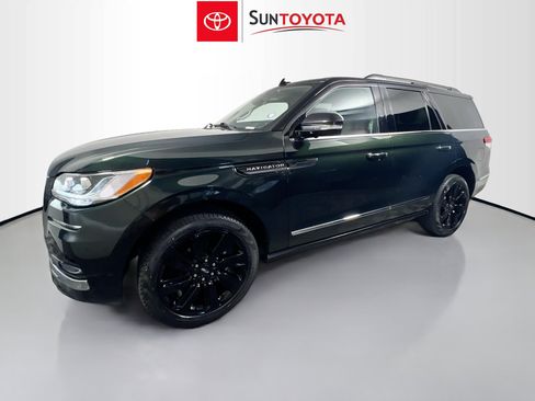 Used 2024 Lincoln Navigator Black Label AWD/4WD image 9
