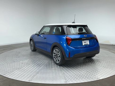 New 2026 MINI Cooper 2-Door Hardtop FWD image 6