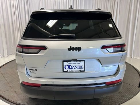 New 2026 Jeep Grand Cherokee L Limited AWD/4WD image 30
