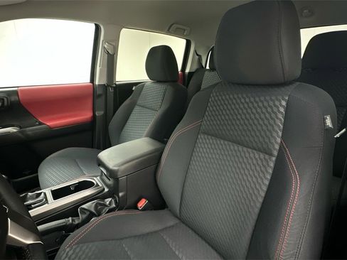 Used 2023 Toyota Tacoma SR5 image 9