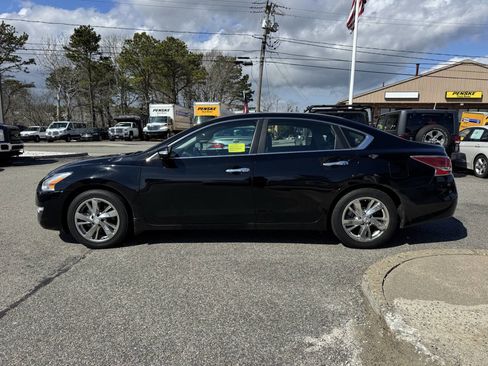 Used 2015 Nissan Altima 2.5 SL w/ Technology Package FWD image 5