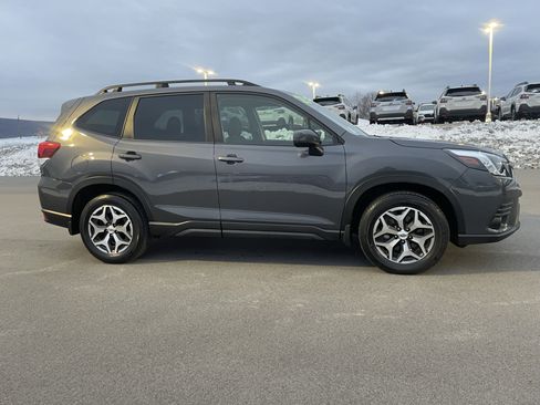 Certified 2023 Subaru Forester Premium image 2