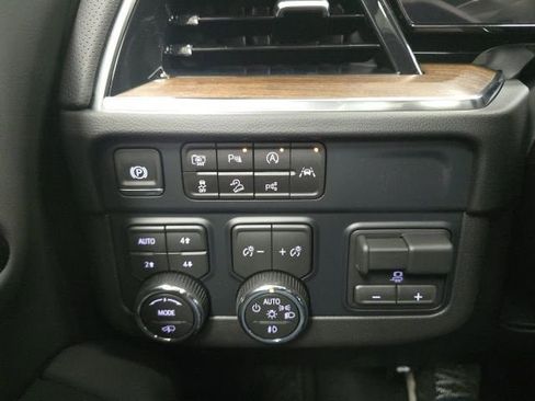 New 2026 Chevrolet Tahoe High Country image 17