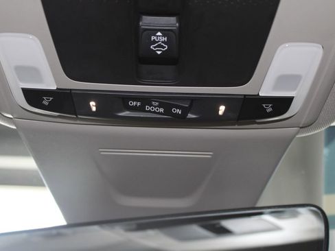 Used 2023 Honda Civic Touring image 41