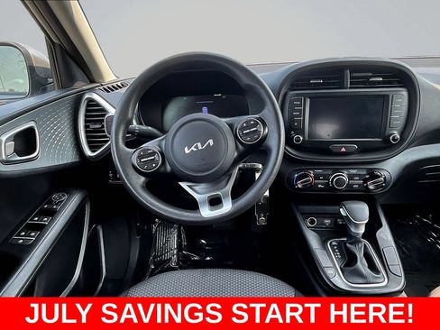 Used 2024 Kia Soul LX w/ Option Group 015 FWD image 10