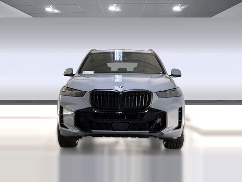 Used 2026 BMW X5 sDrive40i w/ M Sport Package RWD image 5