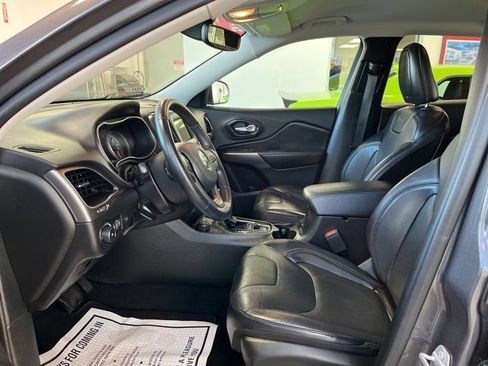 Used 2020 Jeep Cherokee Latitude Lux w/ Comfort/Convenience Group image 13