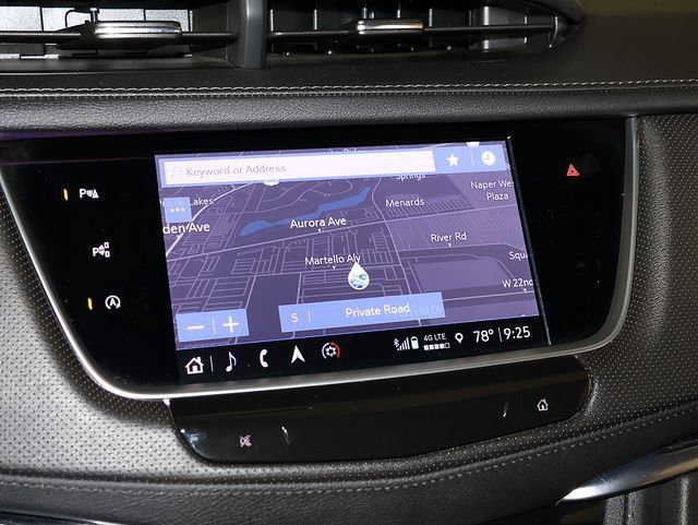Used 2024 Cadillac XT5 Premium Luxury w/ Technology Package AWD/4WD image 19