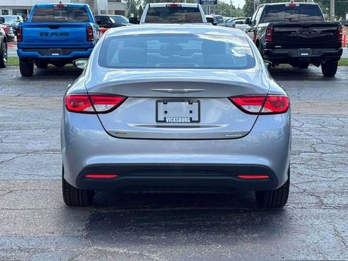 Used 2016 Chrysler 200 LX FWD image 31