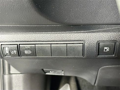 Used 2024 Toyota Corolla LE image 21